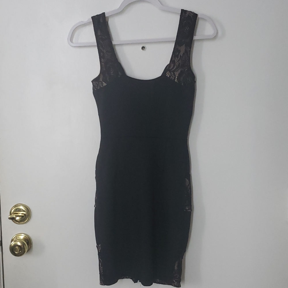 Dress - Picture 2 of 4